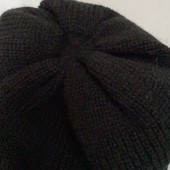 Roots toque - Picture 5 of 6